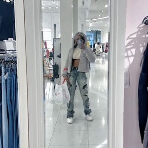 Meet your Posher, Ta'Myra